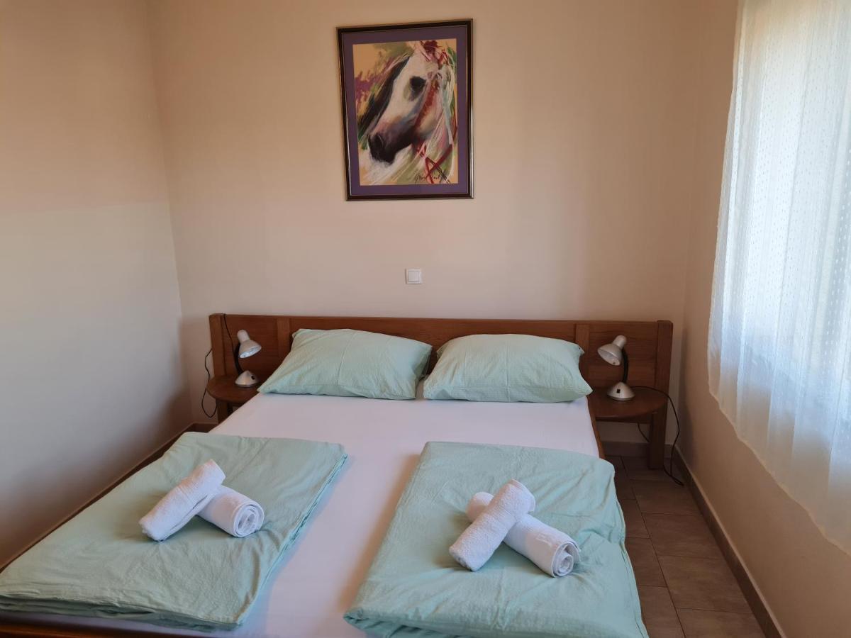 Apartment Lavanda Starigrad Paklenica Luaran gambar
